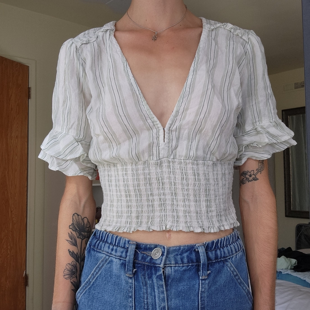 abercrombie & fitch short-sleeved blouse